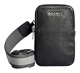 Lässig und modisch ist dieser Bogner Artikel. Passend zu jedem Outfit kann die Bogner Handytasche angenehm crossover getragen werden. Perfekt passt Ihr Smartphone in das geräumige Hauptfach und wird hier sicher aufbewahrt! Maße: 12 x 18 x 2,5 cm