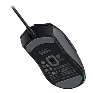 Razer Cobra - Mouse da gioco cablato leggero Chroma RGB (leggero da 57g, interruttori mouse di terza generazione, illuminazione Chroma con luce soffusa sfumata, regolazioni precise del sensore) Nero