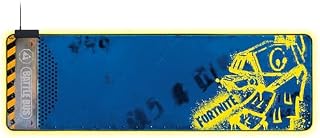 Razer Goliathus Extended Chroma - Fortnite Edition Extra große weiche Gaming Maus-Matte mit RGB Beleuchtung (Kabelhalterung, Stoff-Oberfläche, optimiert für alle Mäuse) XXL | Fortnite