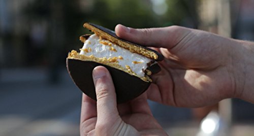 Moonpie Single Decker Vanilla Marshmallow Sandwich - 24 Ounce (Pack Of 8) | Vanilla Covered Graham Cracker & Marshmallow Pie #TOP6