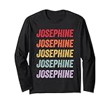 Les motifs répètent le mot Joséphine, l'affichant audacieusement pour que tout le monde puisse le voir et proclamer votre intérêt pour Joséphine, ce qui en fait le cadeau parfait pour Joséphine.