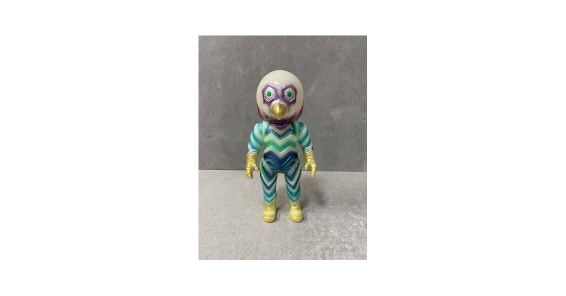 Amazon.co.jp: m1号 ガッツ星人蓄光ソフビ 平成シリーズ