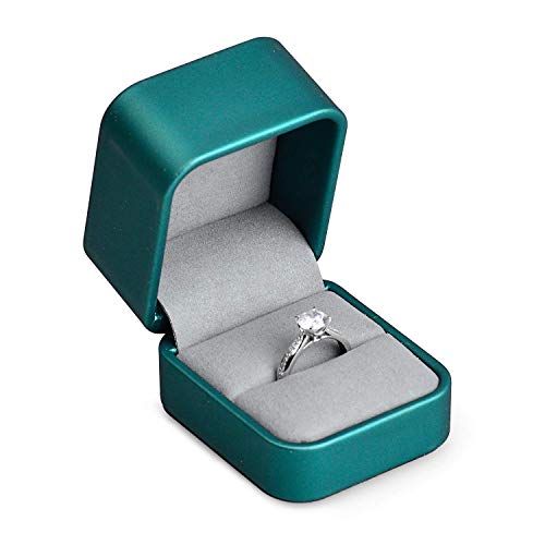 Oirlv Premium Green Leather Ring Box Small Presentation Rings Gift Box for Proposal Engagement Wedding Vintage Ring Bearer Case