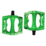 La plataforma de pedal grande se ajusta a las plantas de sus pies y puede proporcionarle una experiencia de conducción más cómoda. Hay tacos en ambos lados de los pedales, lo que puede aclarar perfectamente sus zapatos sin lastimarlos.
