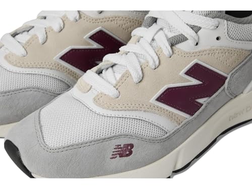Image of New Balance Men's 997H Sneaker