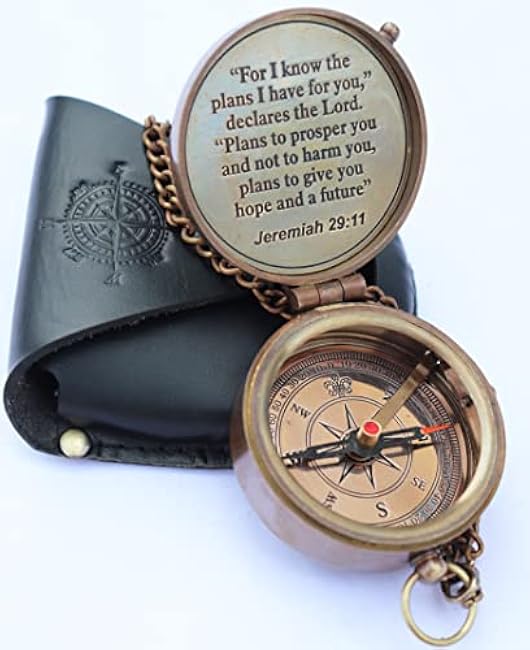 MADSNIIB Brass Engraved Compass, Nautical Compass with Leather Case, Antique Gift for Birthday, Wedding, Anniversary, Christmas, Valentine, Portable Compass for Hiking (for I Know The Plans Engraved)