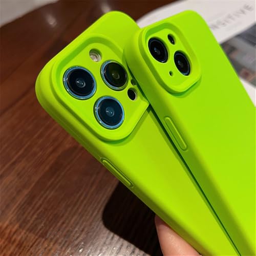 Coque iPhone 13 luxe silicone bleu menthe avec texture souple et design premium slim