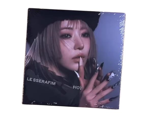 Le SSERAFIM HOT Compact Sakura Ver avec carte photo et livret inclus pour fan de musique