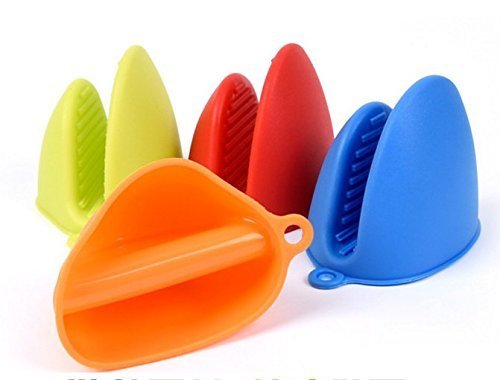 RKPM HOMES Set of 2 Silicone Pinch Grip Mitten Oven Mitt Gripper Grip Kitchen Pot Holder Utensil Tool (2 Pcs Multi Color) 1