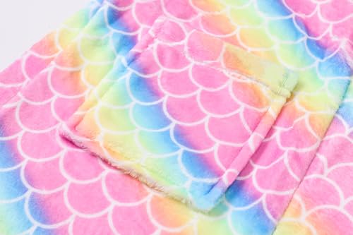 Image of Umeyda Girls Fleece Hooded Robes, Warm Printed Bath Robe for Kids Soft Fuzzy Bathrobe for Gifts