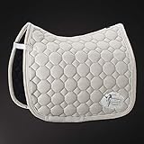 Tolle Baumwoll-Schabracke in markanter Optik für jeden Geschmack in den PlatinumKollektionsfarben. Hochwertige Cotton Qualität in mittelgroßer, kompakter Steppung und Cool-Dry-Innenseite. Mit umlaufender Dreifachkordel und Glossy-Einfassung. Linksseitiges