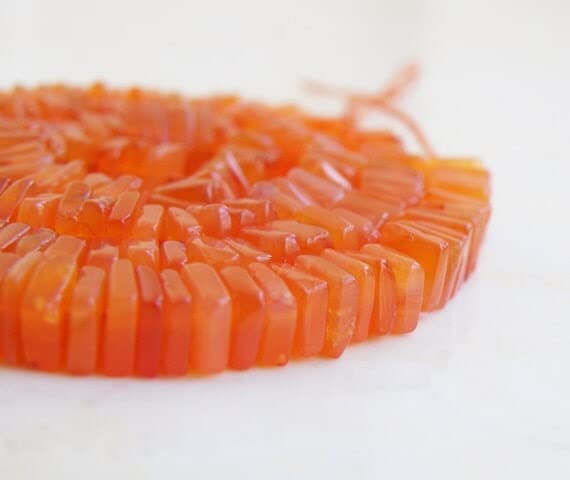 Carnelian Gemstone Faceted Heishi Cube 6mm de qualité supérieure pour joaillerie