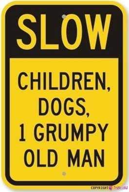 Panneau Signalétique Humoristique 'Ralentissez' En Métal - Enfants, Chiens, Vieil Homme - Décoration Extérieur