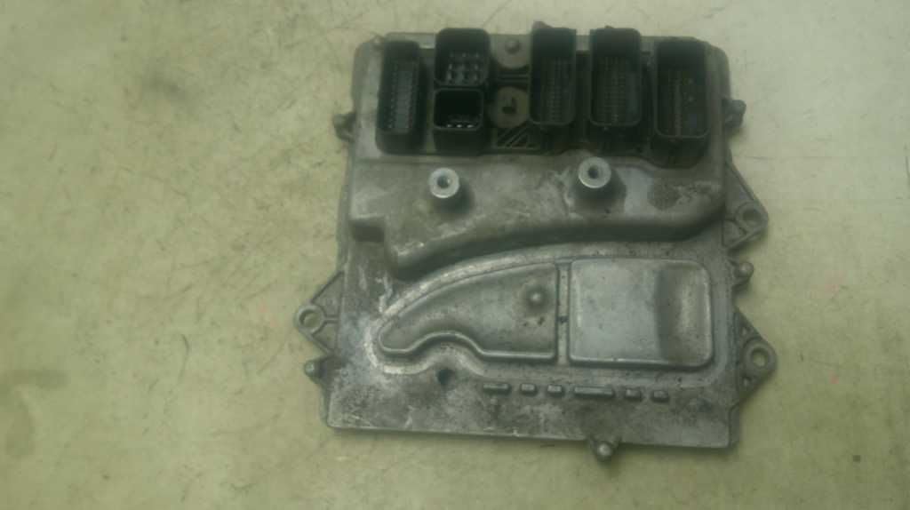 Engine ECM Control Module Fits 12-15 Compatible with BMW 640i 7 638 781 7638781