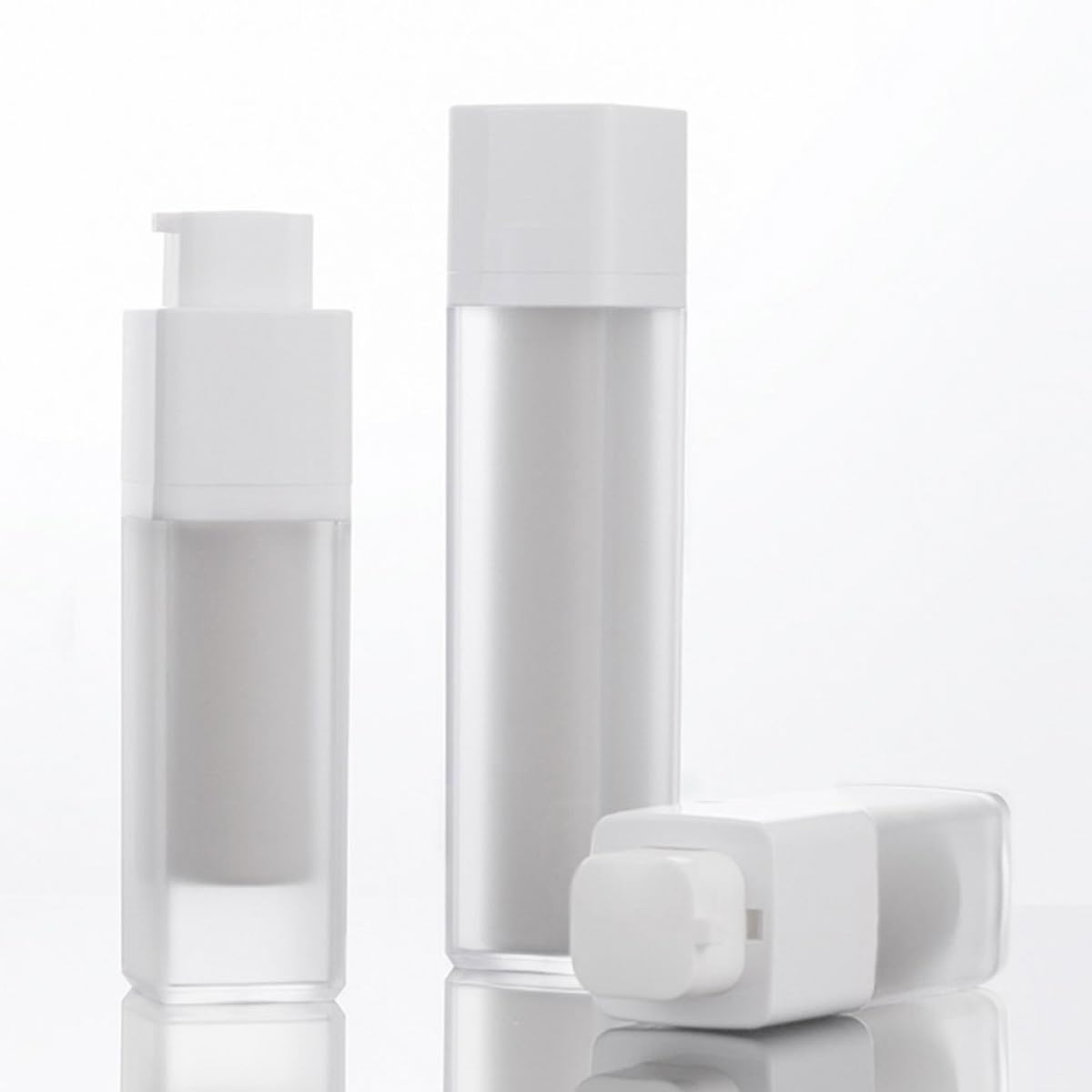 Mikikit Flaconi Pompa Airless 50Ml Set da 3 Contenitori da Viaggio Ricaricabili per Lozioni e Creme Flaconi Portatili Multiuso in Materiale Sicuro per Cosmetici e Prodotti per la Pelle