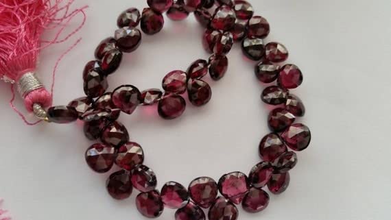 Garnet faceted Heart Shape Briolette symbole d'amour en fil de 7 pouces
