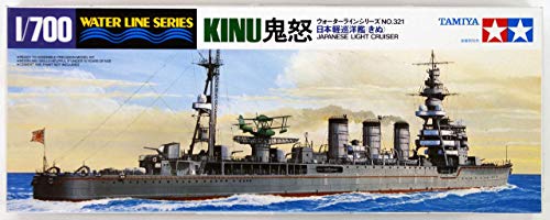 Maquette Kinu Tamiya 31321 à l'échelle 1:700, un croiseur japonais d'une précision historique