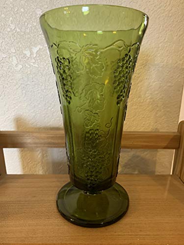 Vintage Indiana Colony Green Glass Harvest Grape Vase