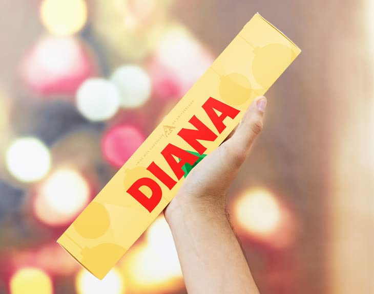Made in Gift Barra Gigante de Chocolate Suizo con Leche y Almendras de 360gr Toblerone Personalizada con Nombre o Texto y Árbol de Navidad como Regalo Original para Nochebuena y Nochevieja 31x6x6cm