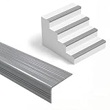 Convient aux courbes et aux courbes. Escaliers plats : Notre PVC flexible épouse parfaitement les bords incurvés là où le métal rigide échoue. Bien sûr, cela fonctionne également parfaitement sur les marches droites.