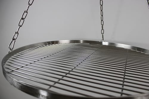 TR-FLAMES 60cm Edelstahl Grillrost Mit Kette Ø4, Schwenkgrill, BBQ, Camping, Outdoor Grillzubehör