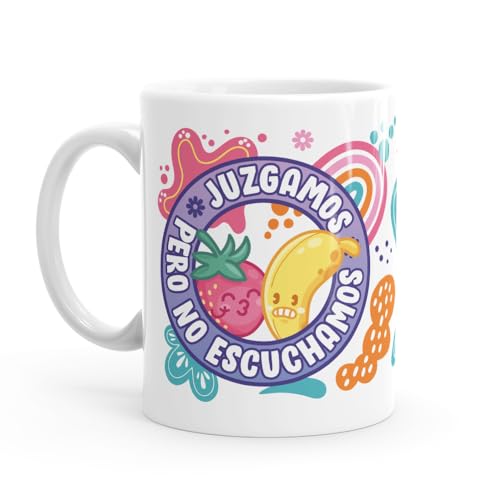 Puterful - Taza Juzgamos pero no escuchamos - Taza original para café - Resistente al microondas y lavavajillas