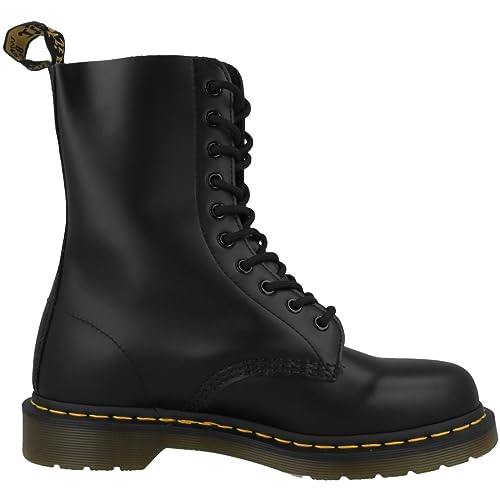 Image of Dr. Martens Unisex 1460 Leather 8 Eye Boot | Casual Boots