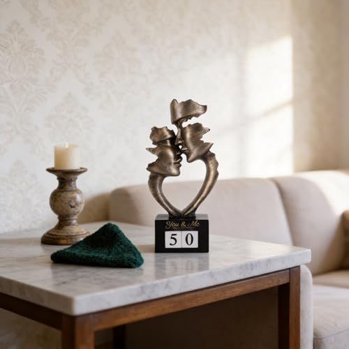 Estatua pareja besándose decorativa abstracta moderna miniatura 3
