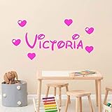  Stickers mural prénom avec 6 coeurs. Décoration mur chambre enfant/bébé. 14 couleurs au choix.