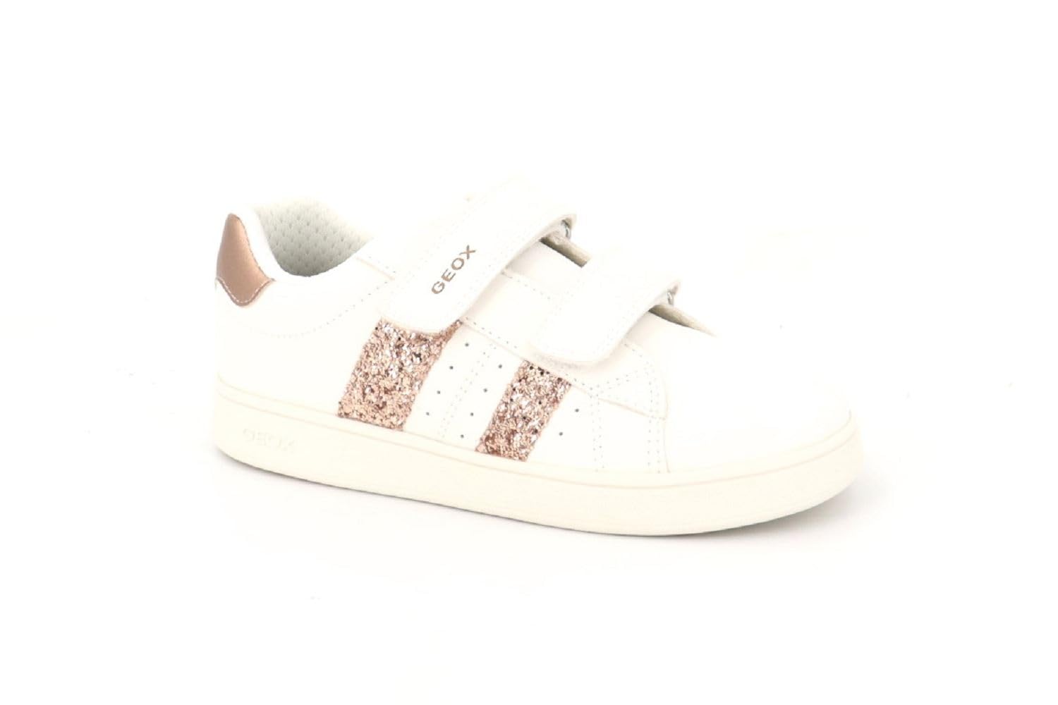 Baskets Geox J Eclyper Girl A BasketGirl pour un style et un confort quotidien.