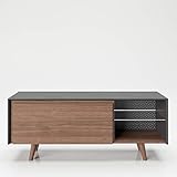 LOWBOARD IM RETRO-DESIGN mit sanftschliessender Klappe, 45° gefräste Griffkanten. Grauer Korpus und Holzfront in Nussbaumdekor. Stabile Massivholzfüsse runden das Design ab. LED-Beleuchtung inkl.