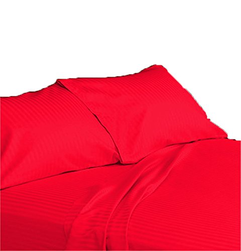 Lit super king size sans drap glissant grâce à cette parure de lit rouge - 4