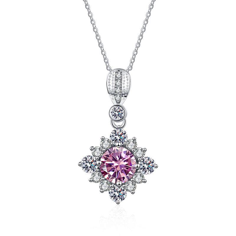 Collier diamant moissanite vvs 1 ct sublimez vos soirées avec un pendentif carré pour femme