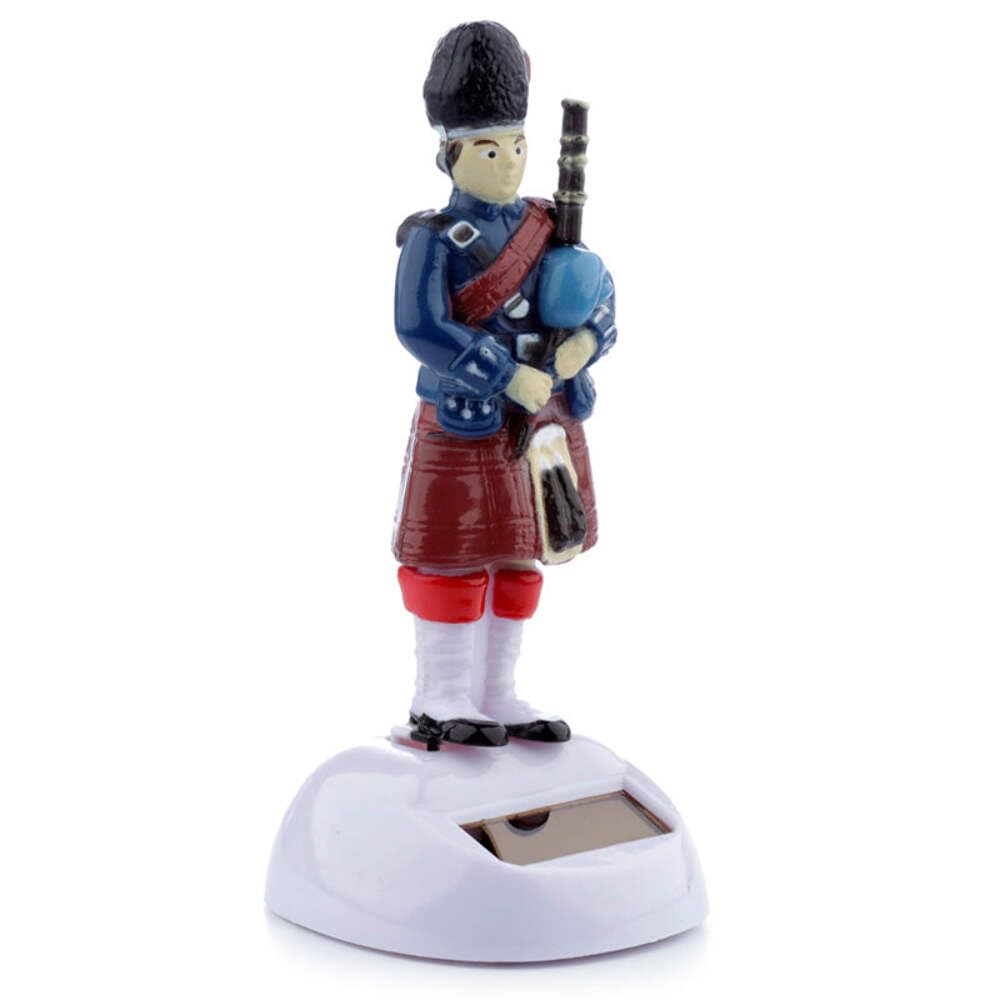 Puckator Scottish Piper Solar Pal - Home Office Table Desk Dashboard Car Decor Decoration - Gift Ideas - Gifts For Teenage Old Boy Girl Dad Mums - Powered KIds Toys Toy Figure Figures