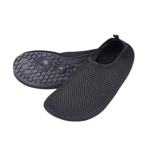 Eco-Fused Wasserschuhe für Damen - Extra Komfort - Schützt vor Sand, Kalt-/Warmwasser, UV, Felsen/Kieselsteine - Easy Fit Badesohlen (Schwarz) - (L) US Damen : 8.5-9.5 / Einlagenlänge: 9.84".