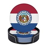 Qualité supérieure et protection moderne : fabriqué avec une attention particulière aux détails, ce lot de 6 dessous de verre circulaires du drapeau de l'État du Missouri agit comme une protection fiable pour les meubles pour les tables, protégeant vos précieuses surfaces en bois, verre ou marbre des anneaux et marques de chaleur peu attrayants. La surface lisse garantit que vos tasses et verres glissent sans effort sans coller, préservant la beauté de votre routine d'entretien de meubles