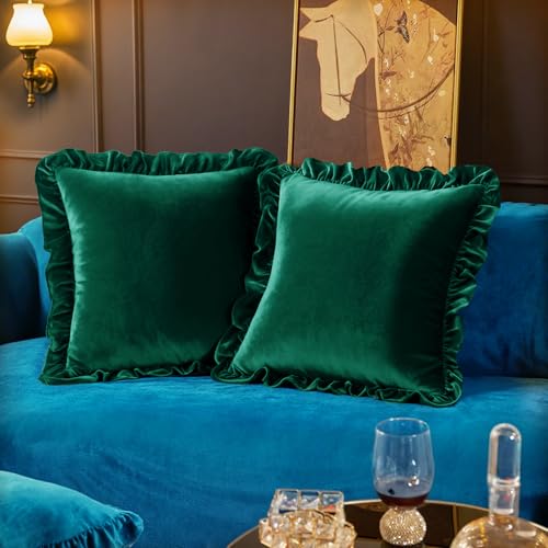 Cobedzy Velvet Throw Pillow Covers Set of 2, Soft Decorative Ruffle Cushion Cases for Couch Sofa Bedroom, 18 x 18 Inches, Emerald Green