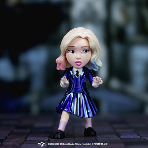 Pack de 4 figuras coleccionables de Miércoles y Cosa hechas de metal 6