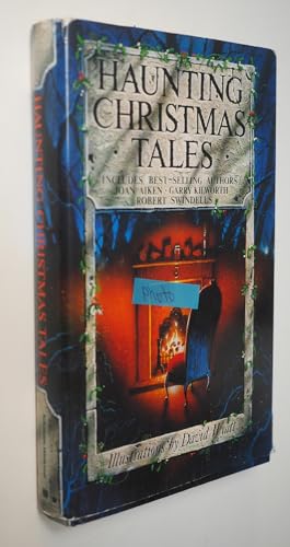 Haunting Christmas Tales (Hippo Fiction) 0590766155 Book Cover