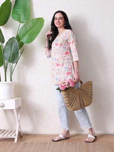 Image of Amazon Brand - Tavasya Women Pure Cotton Katha Plain Short Regular Fit Kurti |Short Top| Solid Casual Tunic