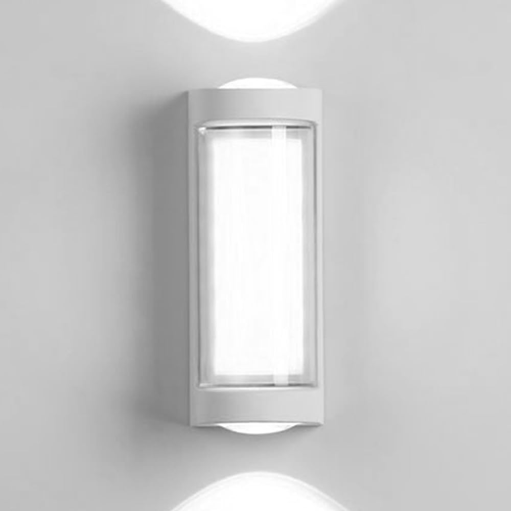 Applique extérieure LED pour illuminer vos soirées sur le patio et sublimer le jardin moderne
