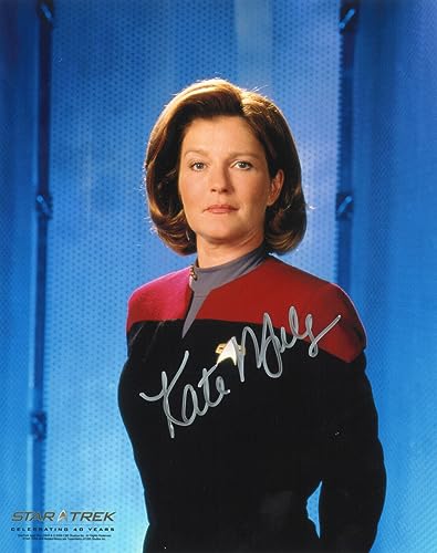 Kate Mulgrew (Captain Janeway) 8 x 10 AUTOGRAPH Photograph Star Trek Voyager #7