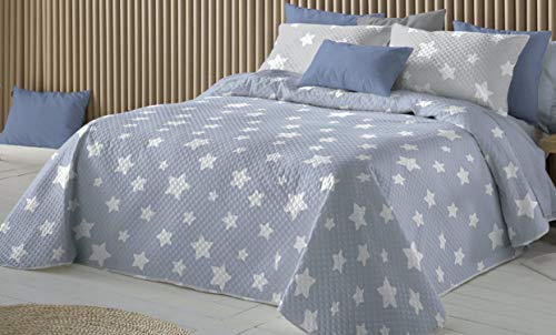 Mercato House - Colcha Bouti Estampada Infantil Estrellas Estela/Colcha Reversible /100% Poliéster Relleno de 100gr + Fundas Cojín 50x60cm, (Azul - Gris, Cama - 105 (200x270))
