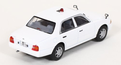 レイズ ヒコセブン 日産 クルー 1995 滋賀県警察交通部交通機動隊車両 レイズ ヒコセブン 日産 クルー 1995 滋賀県警察交通部交通機動