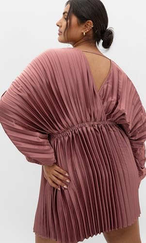 Image of City Chic Women's Plus Size Dress - Chloe Accordion Sleeve Pleat