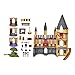 Produktbild Wizarding World Harry Potter - Schloss Hogwarts Deluxe Spielset mit Licht und Sound sowie 3 Klassenzimmer-Spielsets, 3 Sammelfiguren und 22 Zubehörteilen