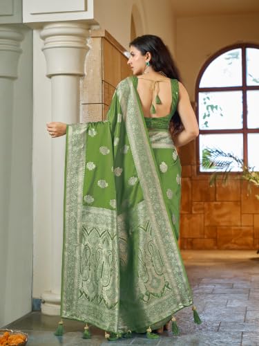 MANOHARI silver zari woven silk saree – image 3
