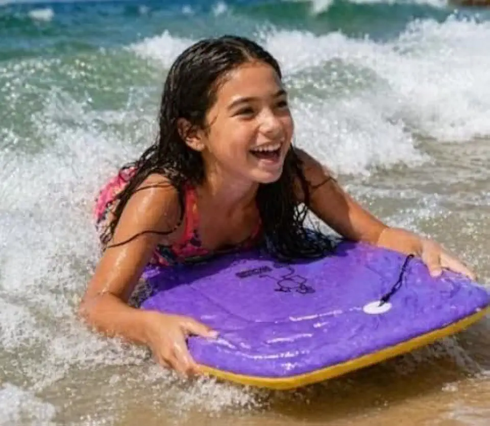 Prancha Bodyboard Infantil com Leash Flutuante Praia Piscina Criança - Cor Sortida