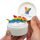 Rencontrez votre nouvel animal de compagnie de bureau : dites bonjour aux Gaynimals, les compagnons articulés ultimes conçus pour apporter de la couleur et de la personnalité à votre journée Que ce soit pour protéger votre clavier, pour vous détendre sur votre configuration de jeu ou pour vous asseoir sur une bibliothèque, ces figurines imprimées en 3D sont les accessoires de bureau esthétiques parfaits pour les adolescents et les adultes.
