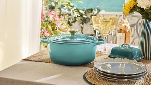 Image of Le Creuset Enameled Cast Iron Signature Round Dutch Oven, 5.5 qt., Riviera